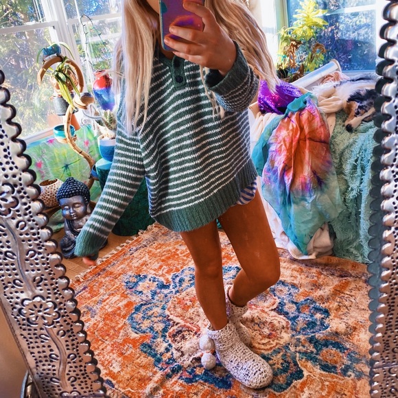 American Eagle Outfitters Sweaters - AE Moss Woodstock Babydoll Button Henley Sweater✨